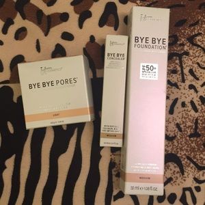 Brand new - never been used It Cosmetics makeup!